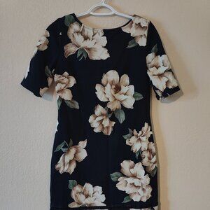 Le Lis, Medium, Black with Flower Print